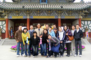 春風(fēng)楊柳千萬條，帥哥美女多妖嬈—新鄉(xiāng)踏青靚照集錦